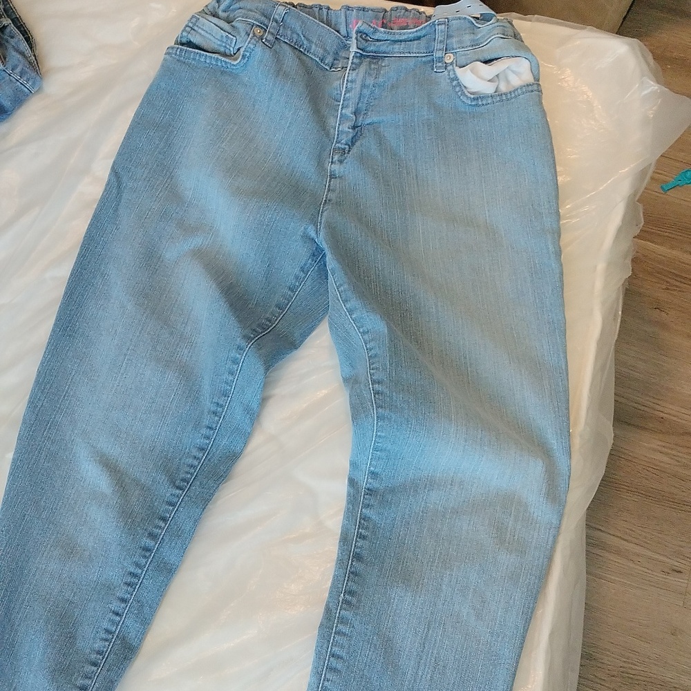 Girl pants